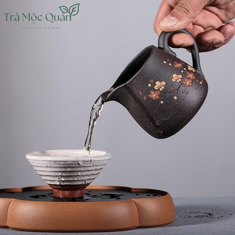 Chén Tống Tử Sa Khắc Mai Hoa Công Bôi Hắc Kim Sa 230ml CT110