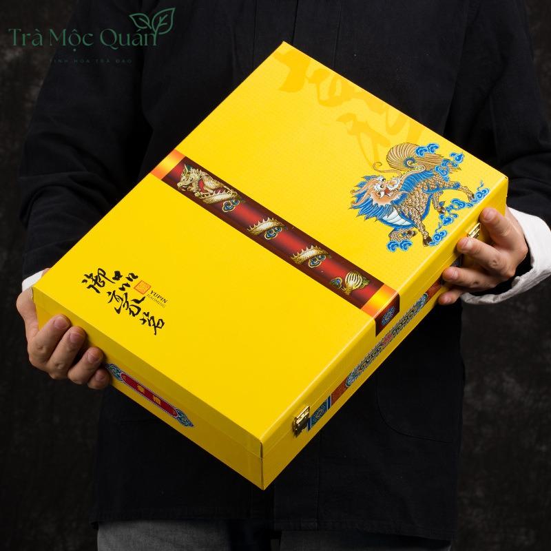 Trà Thiết Quan Âm – Hộp Quà Vali Vàng Kim Long 30 Hũ 420g QA54