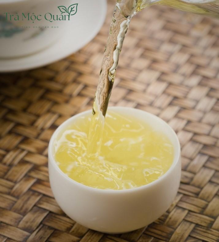 Trà Thiết Quan Âm – Hộp Quà Vali Vàng Kim Long 30 Hũ 420g QA54