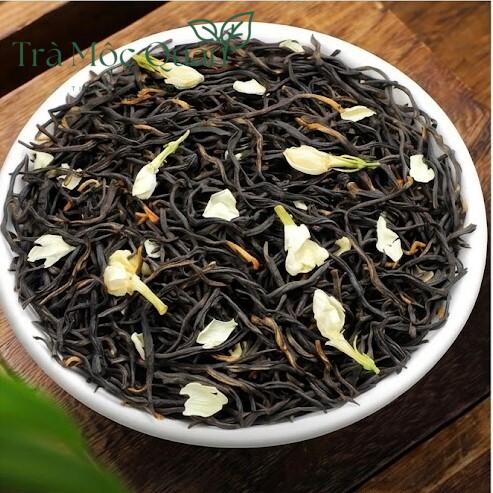 Hồng Trà Chính Sơn Tiểu Chủng Quế Hoa – Lon Thiếc 100g HT108