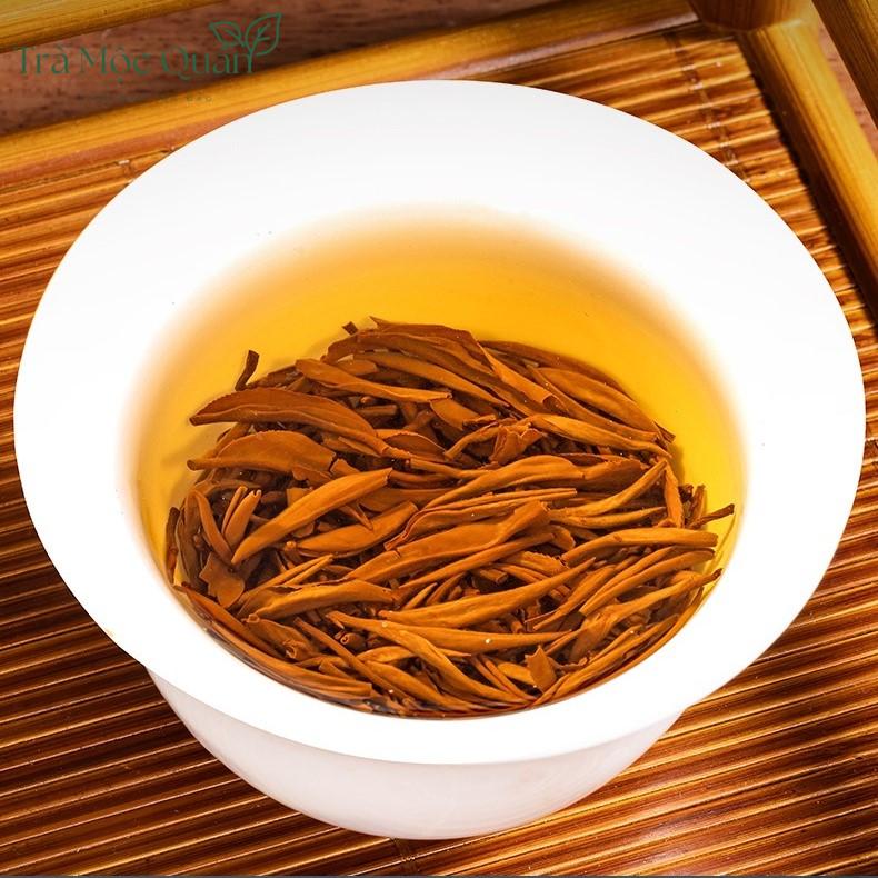Hồng Trà Kim Tuấn Mi Cống Phẩm Kim Hoàng – Hộp Quà 250g HT100