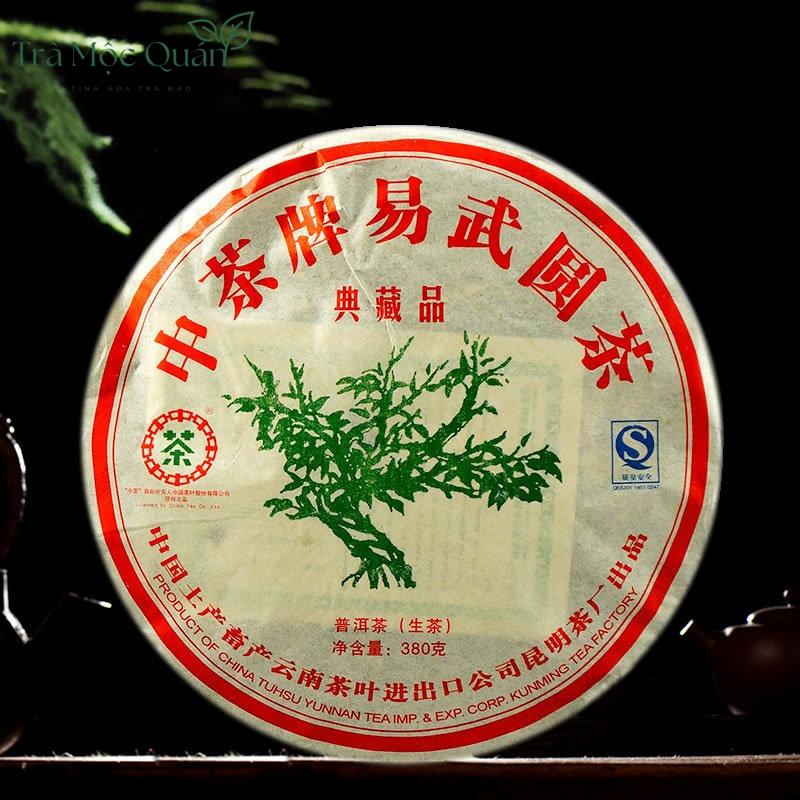 Trà Phổ Nhĩ Sống Dị Võ Lục Đại Thụ 2007 Trung Trà (Zhongcha) – Bánh 380g PN74